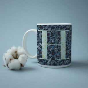 Mug Floral Elegant Classy Monogram H bleu avec phrase