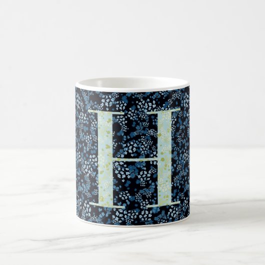 Mug Floral Elegant Classy Monogram H bleu avec phrase (Centre)