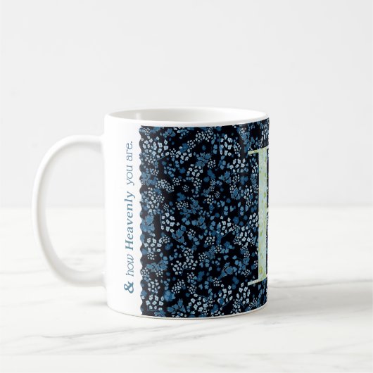 Mug Floral Elegant Classy Monogram H bleu avec phrase (Gauche)