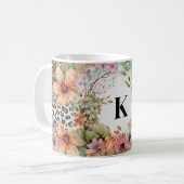 Mug Floral Empreinte de léopard monogramme (Devant gauche)