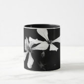Mug floral noir et blanc minimal (Centre)