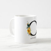 Mug Floral O Monogramme avec nom modifiable (Devant gauche)