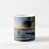 Mug Floride Arbre de palmier à lattes coucher de solei (Centre)
