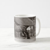 Mug Forgeron de village chaussant un cheval (Devant droit)
