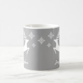 Mug Formes de cerf blanc sur fond gris avec flocons de (Centre)