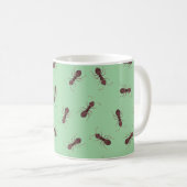 Mug Fourmis brunes illustrées sur fond vert (Devant droit)
