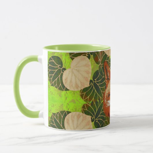 MUG FOX ROUGE PARMI LES FEUILLES VERTS ET LE FOLIAGE (Gauche)