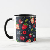 Mug Fraises et cerises sur un arrière - plan sombre (Gauche)