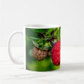 Mug Framboises rouges amusantes (Gauche)
