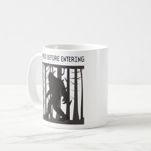 Mug frapper la silhouette de bigfoot drôle avant d'ent (Devant gauche)