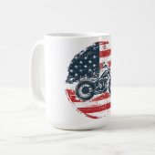 Mug Freedom Ride : Moto rétro et drapeau américain (Devant gauche)