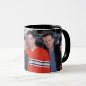 Mug FRIENDS™ | Couples en vêtements décontractés (Devant droit)