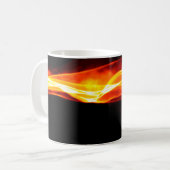 Mug Fumée rouge Abstraite Feu sur arrière - plan noir. (Devant gauche)