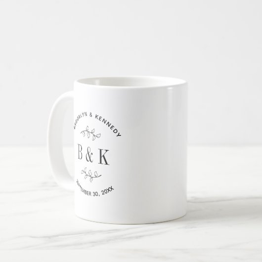 Mug Fun Monogramme Floral Botanique Mariage Nom du cou (Devant gauche)