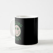 Mug Fun St Patrick Day Feed Lucky Smile Face Meme (Devant gauche)