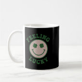 Mug Fun St Patrick Day Feed Lucky Smile Face Meme (Gauche)