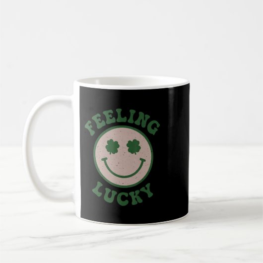 Mug Fun St Patrick Day Feed Lucky Smile Face Meme (Gauche)