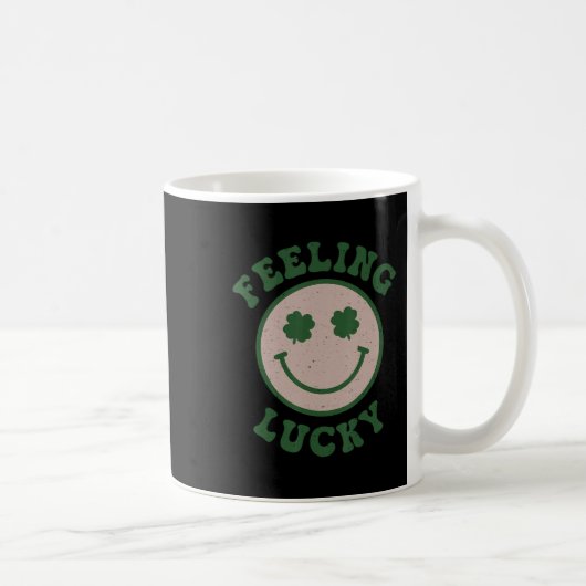 Mug Fun St Patrick Day Feed Lucky Smile Face Meme (Droite)