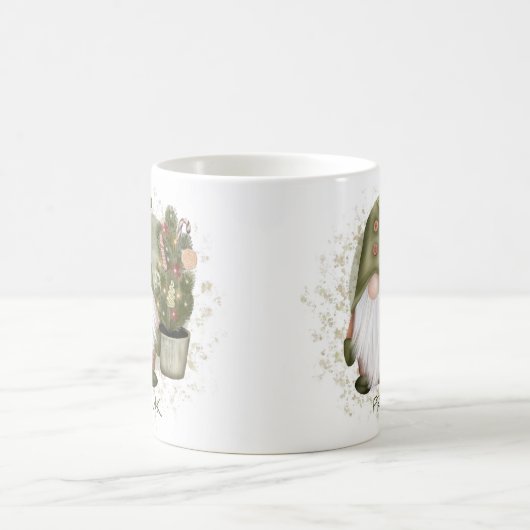 Mug Funky Christmas Gnome Tree Nom du monogramme (Centre)