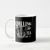 Mug Funny 4th Of July Slling The Tea Since 1773  (Gauche)