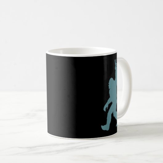 Mug Funny Bigfoot Sasquatch Peace Sign Big Foot Squatc (Devant droit)
