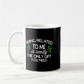 Mug Funny Christmas Being Related To Me Family Joke  (Gauche)