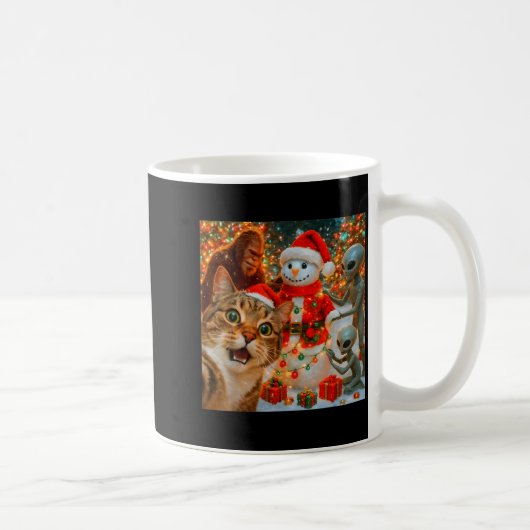 Mug Funny Christmas Cat Selfie With Bigfoot Alien &amp (Droite)