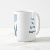 Mug Funny Christmas Skeleton on Skis  (Devant droit)