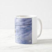 Mug Funny ours qui est suspendu. (Devant droit)