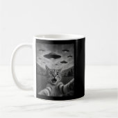 Mug Funny Surprised Ed Cat Selfie With Alien Ufo Cat U (Gauche)
