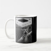 Mug Funny Surprised Ed Cat Selfie With Alien Ufo Cat U (Gauche)