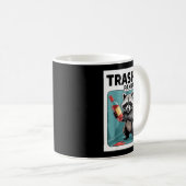 Mug Funny Trashed Panda Raccoon Gets Drunk  (Devant droit)