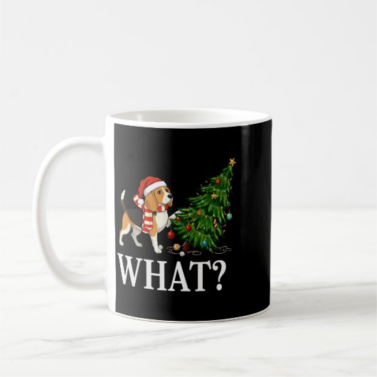 Mug Funny Xmas Beagle Pushing Christmas Tree Over Dog (Gauche)
