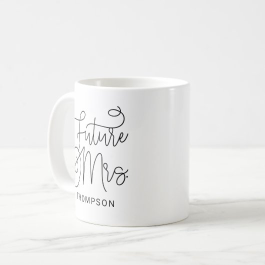 Mug Futur Mme Noir Script Moderne Mariage Personnalisé (Devant gauche)