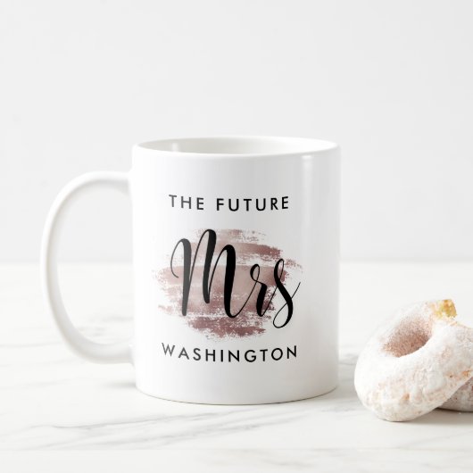 Mug Futur Mme Rose Gold Script Mariage Monogramme (Avec donut)