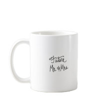 Futurs M. et Mme homme de cheveux noirs et jeune