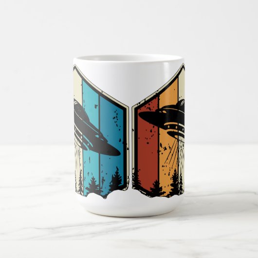 Mug Galactic Reverie : OVNI S'Éclate Sur La Forêt Rétr (Centre)