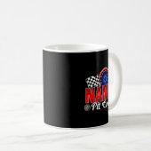 Mug Garçon d'anniversaire de voiture de course de la f (Devant droit)