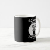 Mug Gardener School Est Important, Mais Le Jardinage E (Devant droit)