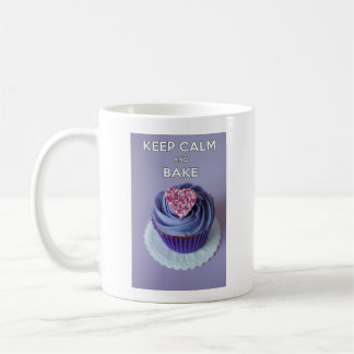 Mug Gardez le calme et cuire des gâteaux