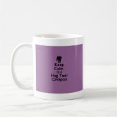 Mug Gardez le calme et étreignez votre Cavapoo (Gauche)