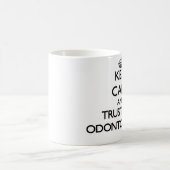 Mug Gardez le calme et faites confiance à (Centre)