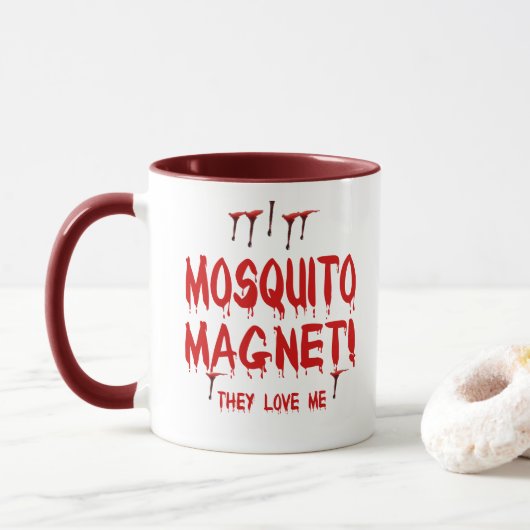 Mug Gaspillage de sang moustique magnétique Ils m'aime (Avec donut)