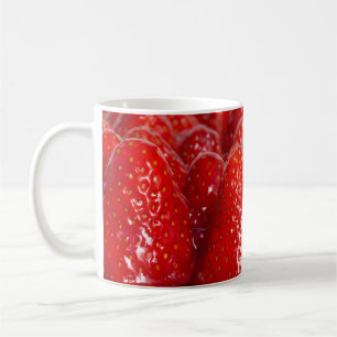 Mug Gâteau aux fraises avec macro closeup menthe
