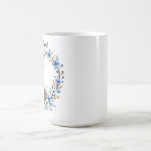 Mug Geai bleu sur nichoir – Illustration florale paste (Centre)