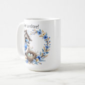 Mug Geai bleu sur nichoir – Illustration florale paste (Devant gauche)