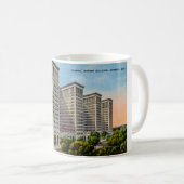 Mug General Motors construisant, Detroit, Michigan (Devant droit)