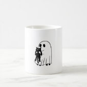 Mug Ghost Holding Chat Noir Halloween Thème d'amitié (Centre)