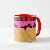 Mug Glace à la fraise avec cône de gaufre (Devant droit)