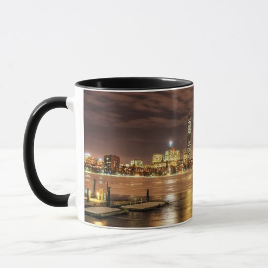 Mug Glace partiellement fondue sur Charles River à (Gauche)